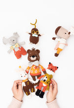 Cargar imagen en el visor de la galería, Libro &quot;Amigurumis e Imaginancias&quot;