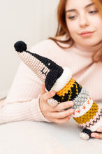 Cargar imagen en el visor de la galería, Pack de ovillos para Sr. Salchicha - Amigurumis e Imaginancias